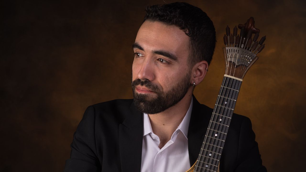 Artist-photo Simon Arruda